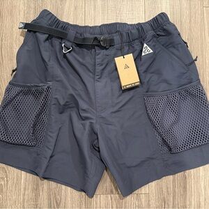Nike ACG Snowgrass Blue Men’s Cargo Shorts Size Large Water Repellant Outdoor